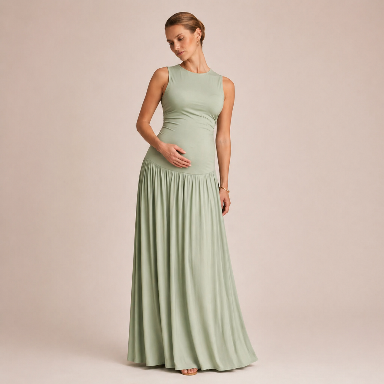 Robe Maxi Maternité Sans Manches Col Rond Plissée