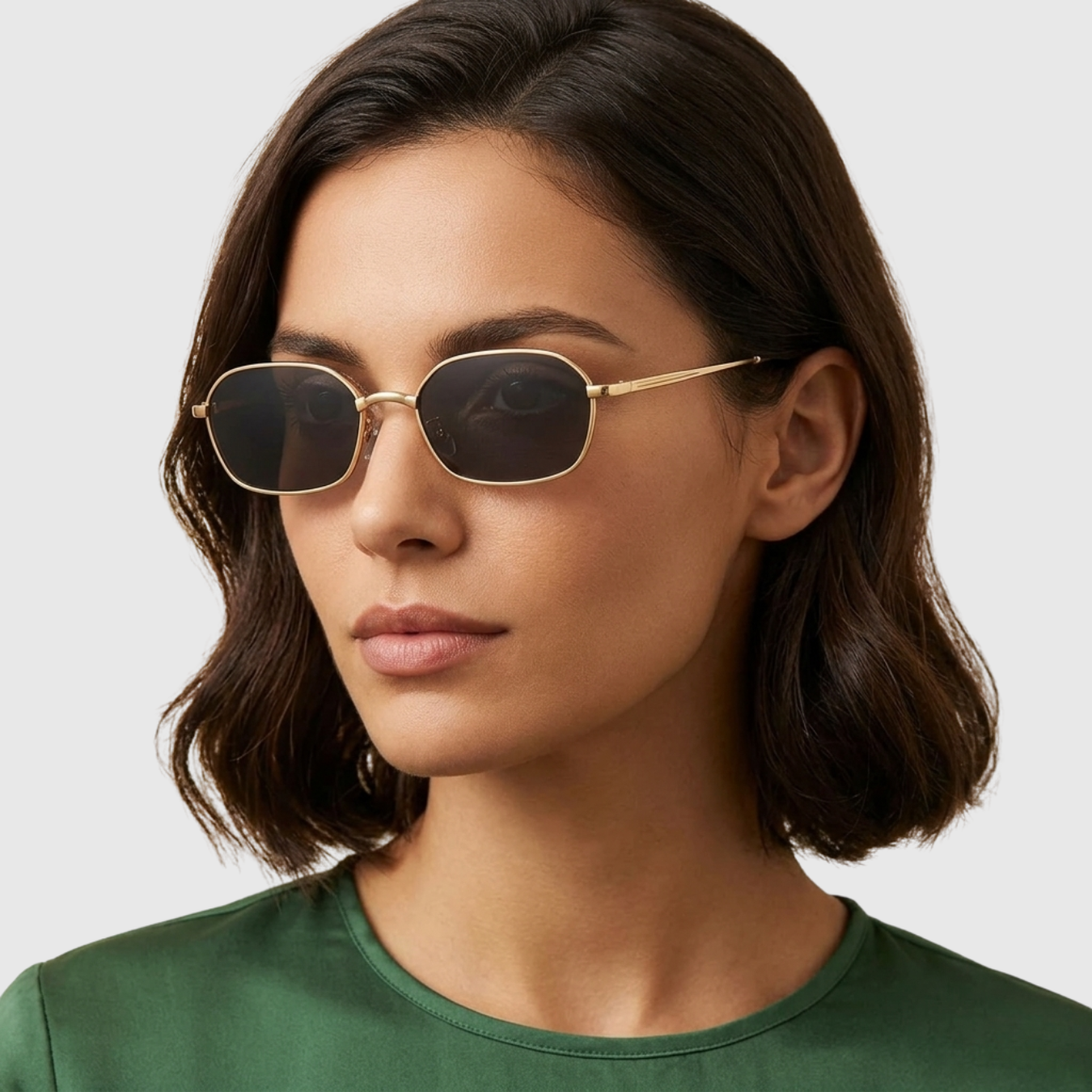 Lunettes de soleil femme hexagonales monture métal protection UV style rétro