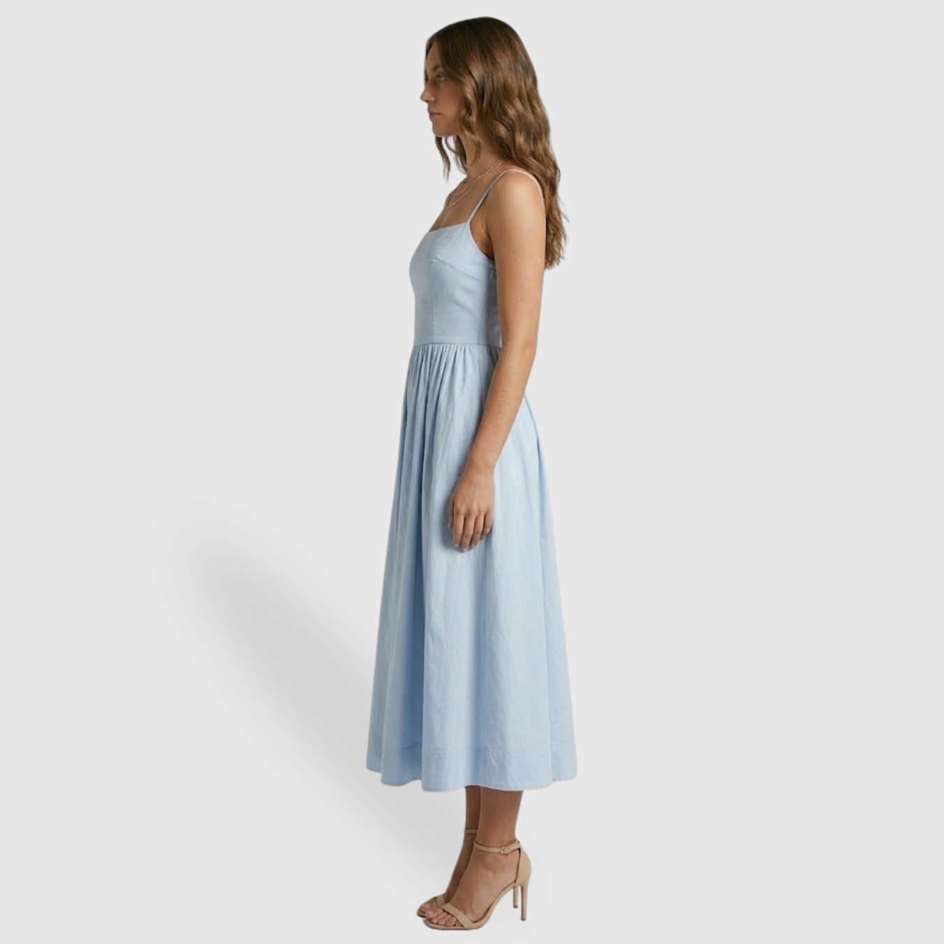 Robe midi femme bretelles fines coupe cintrée taille marquée