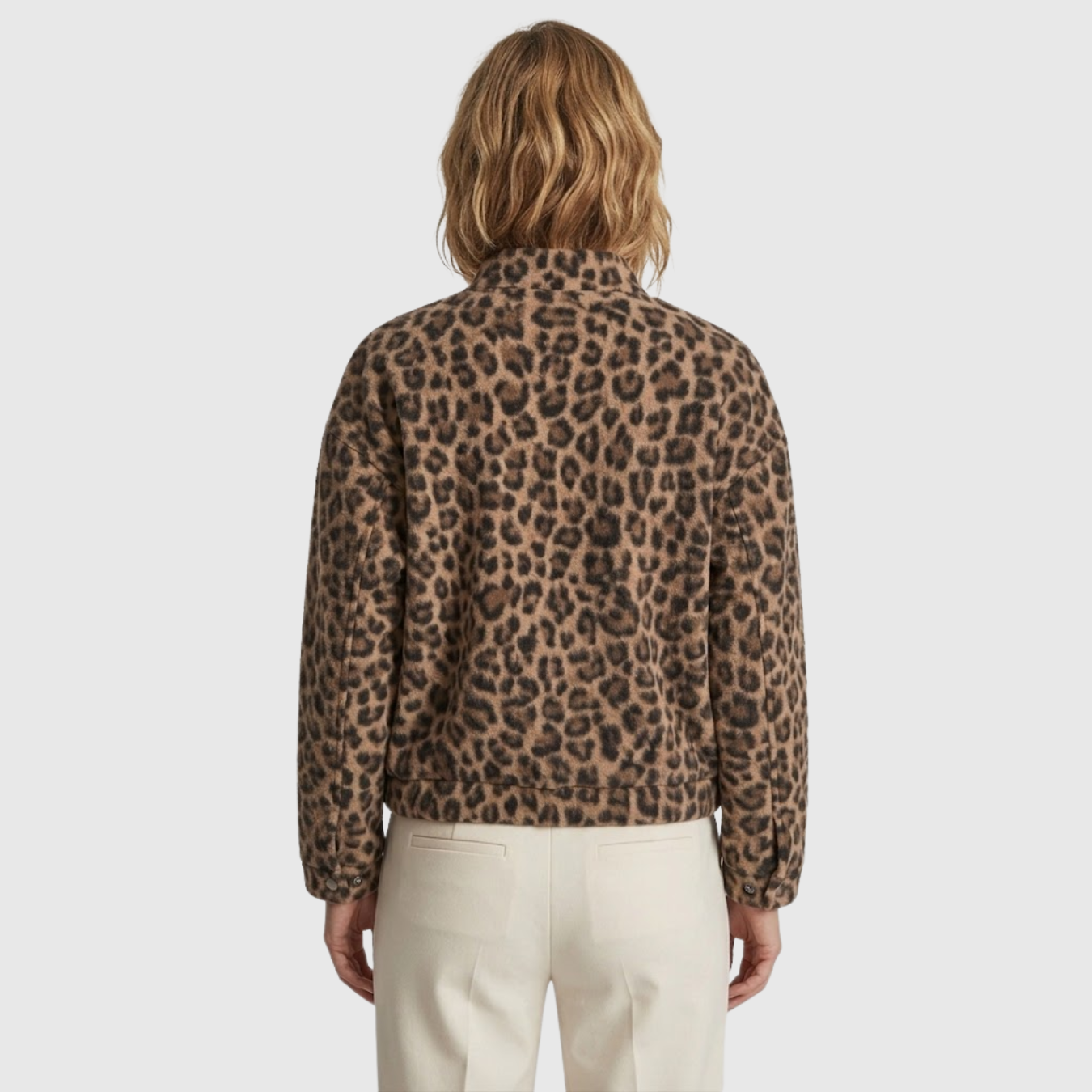 Veste imprimé léopard femme boutonnée col chemise manches longues