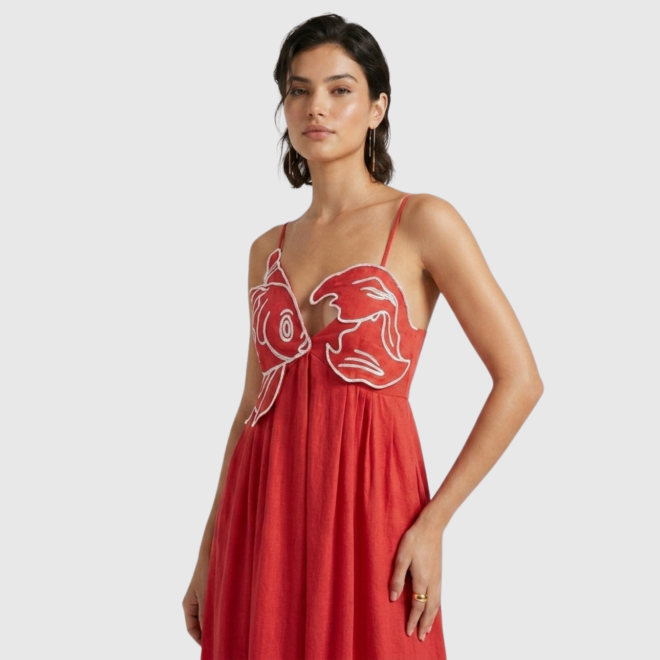 Robe midi femme brodée à bretelles fines coupe fluide sans manches