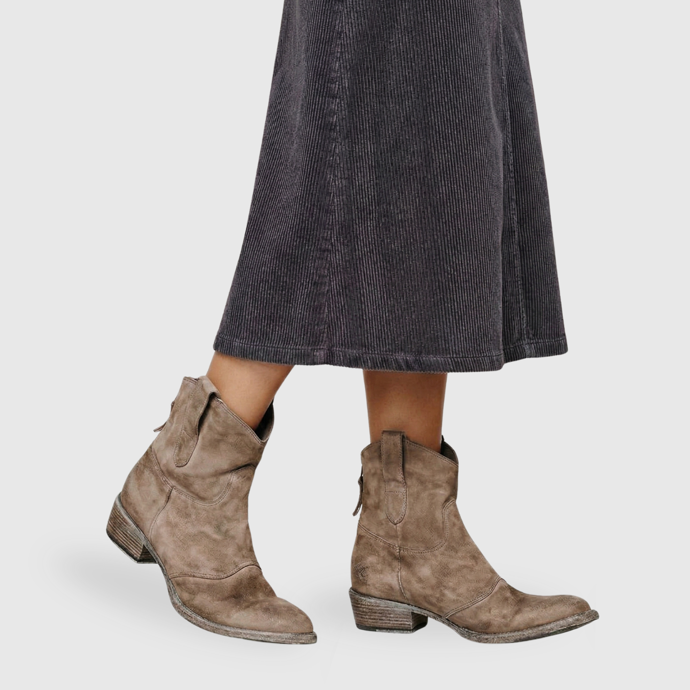 Bottines western femme bout pointu talon bas à enfiler style cowboy