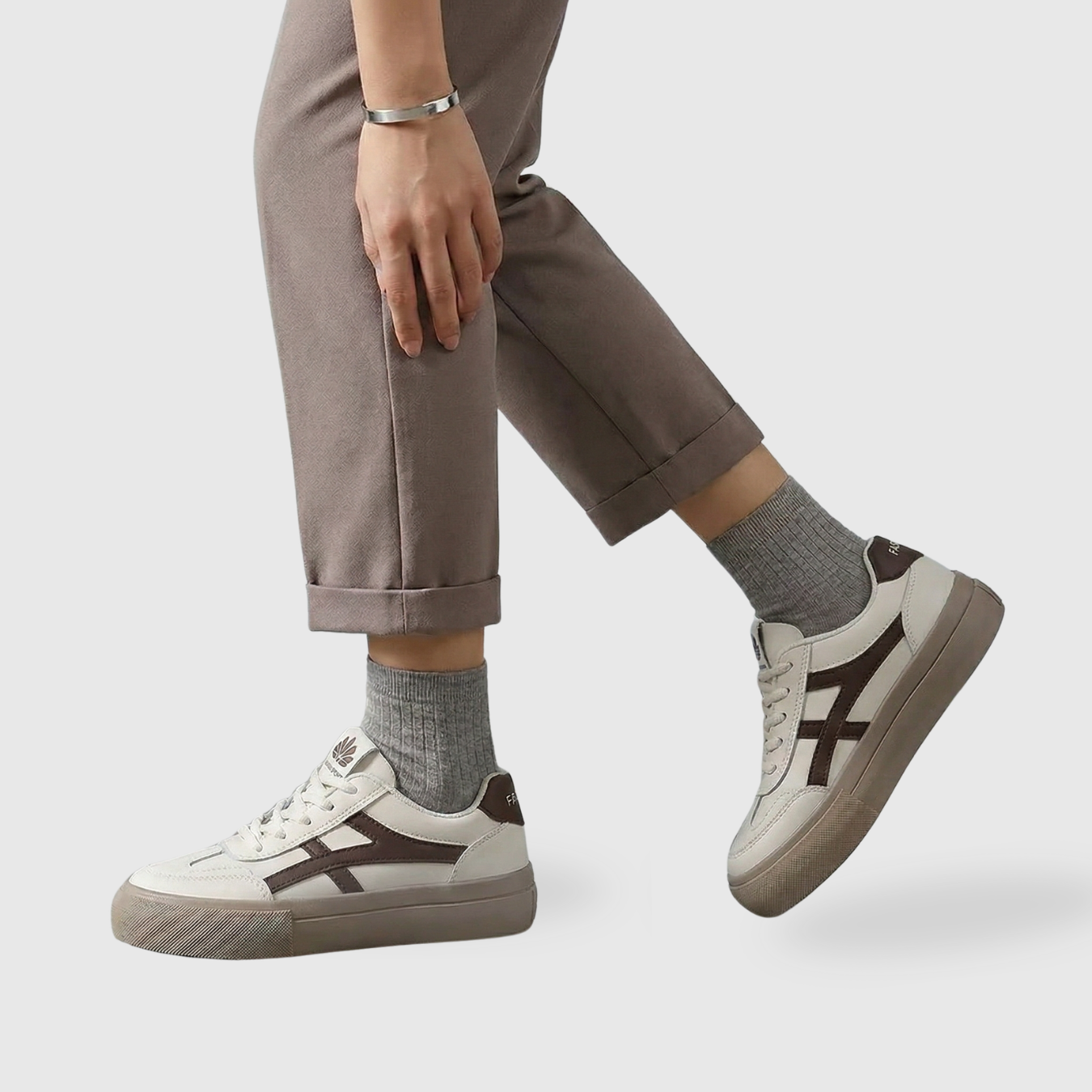 Chaussures orthopédiques femme confort légères respirantes à enfiler