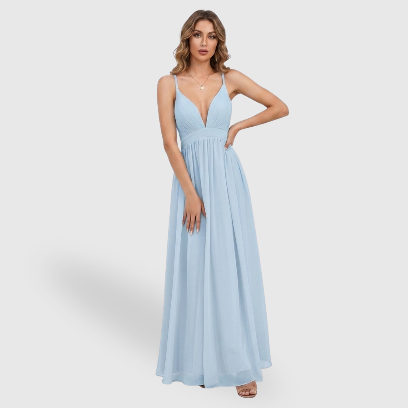 Robe de cérémonie femme longue mousseline bretelles décolleté plongeant