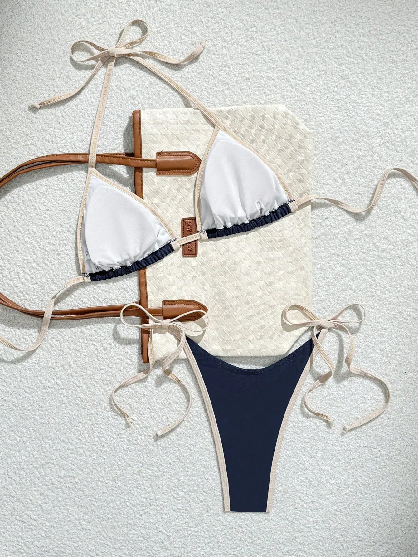 Bikini Triangle Halter Femme Bord Contrasté à Nouer