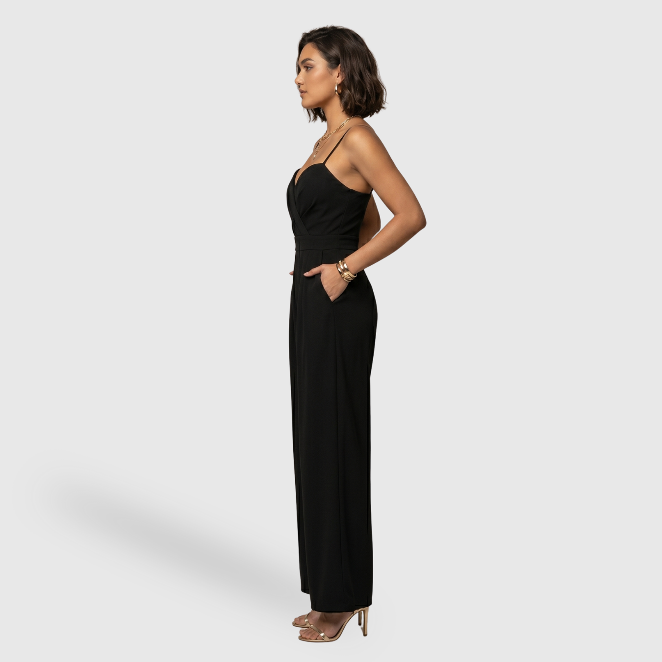 Combinaison femme pantalon large bretelles fines taille haute