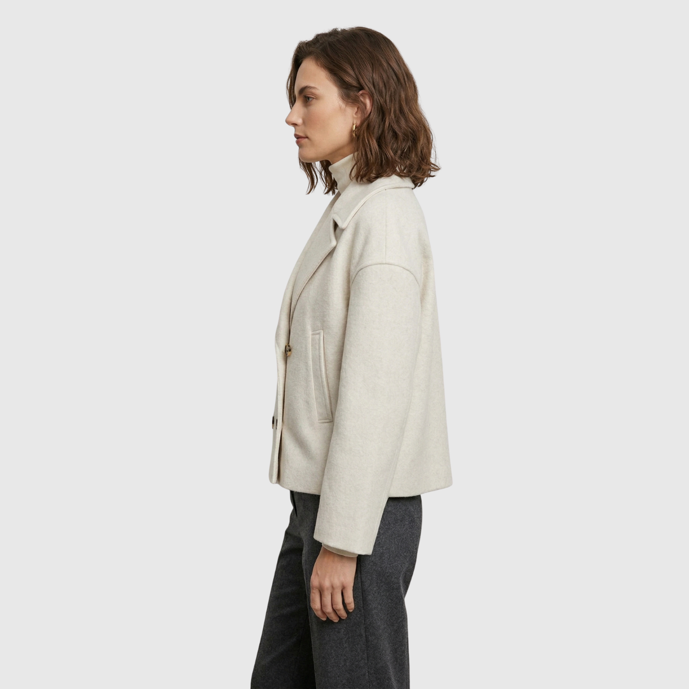 Manteau court femme croisé col large manches longues coupe droite