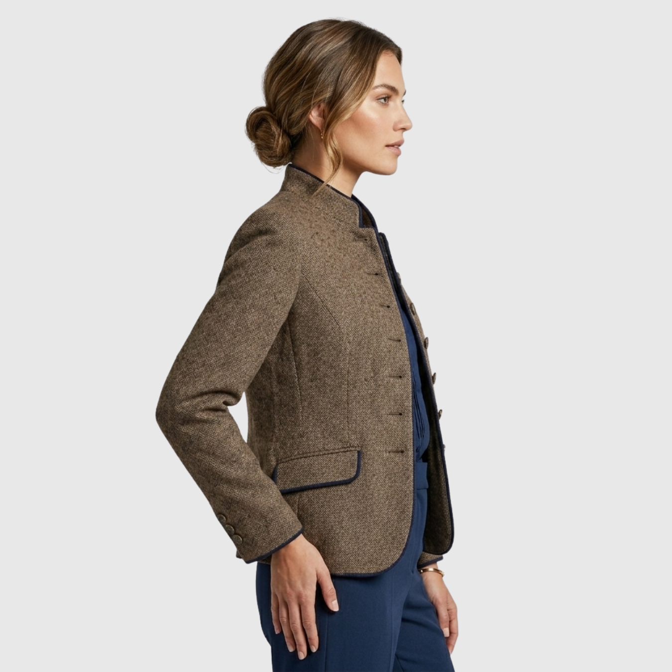 Blazer femme col montant coupe ajustée fermeture boutonnée