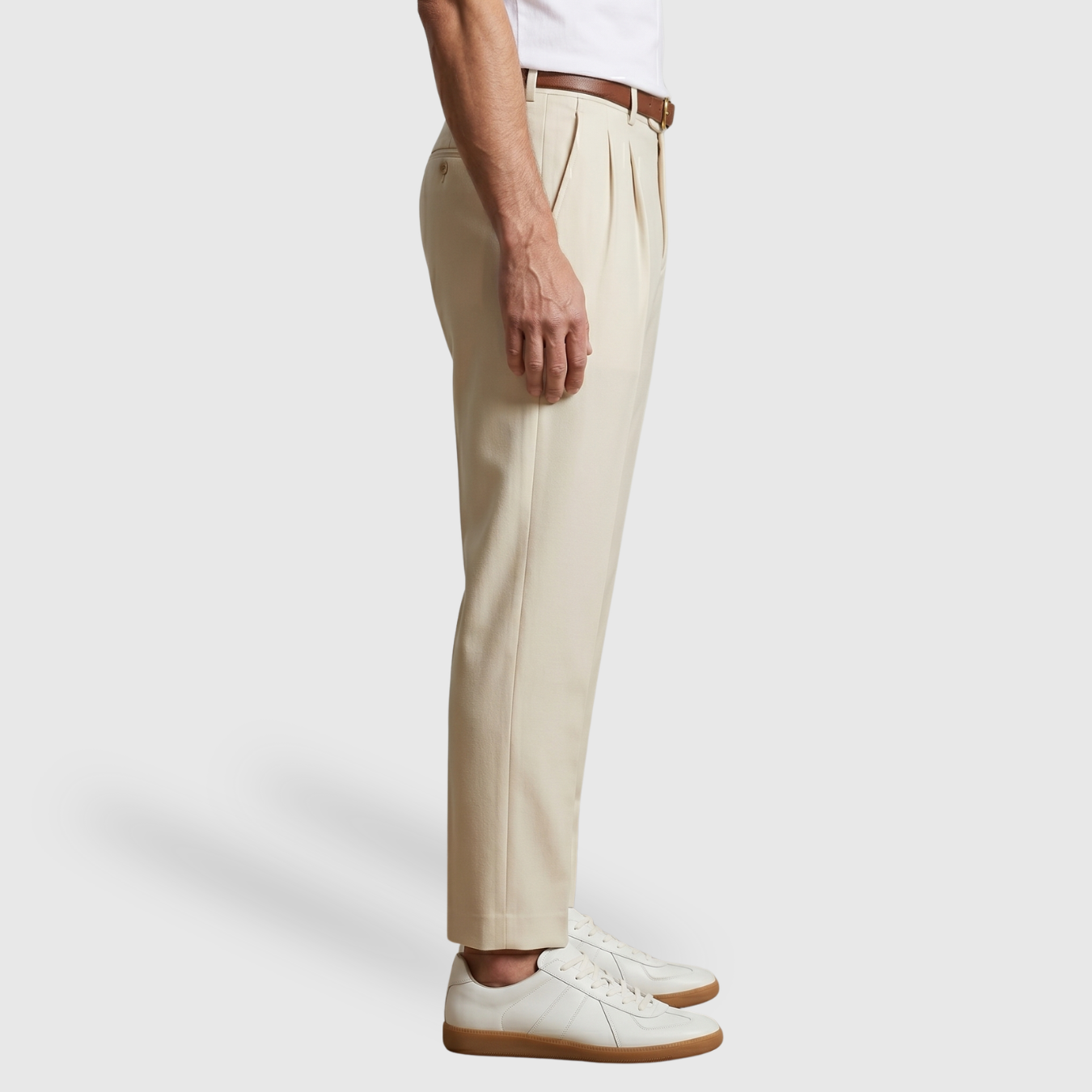 Pantalon homme tailleur plissé jambe droite taille haute