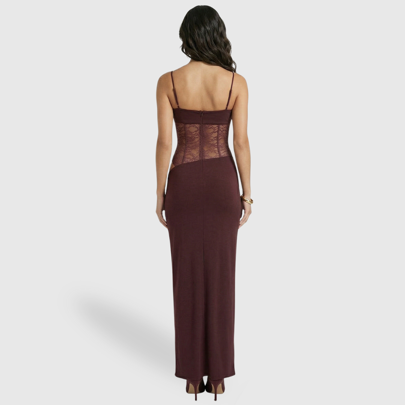 Robe de soirée longue femme bustier dentelle bretelles coupe ajustée