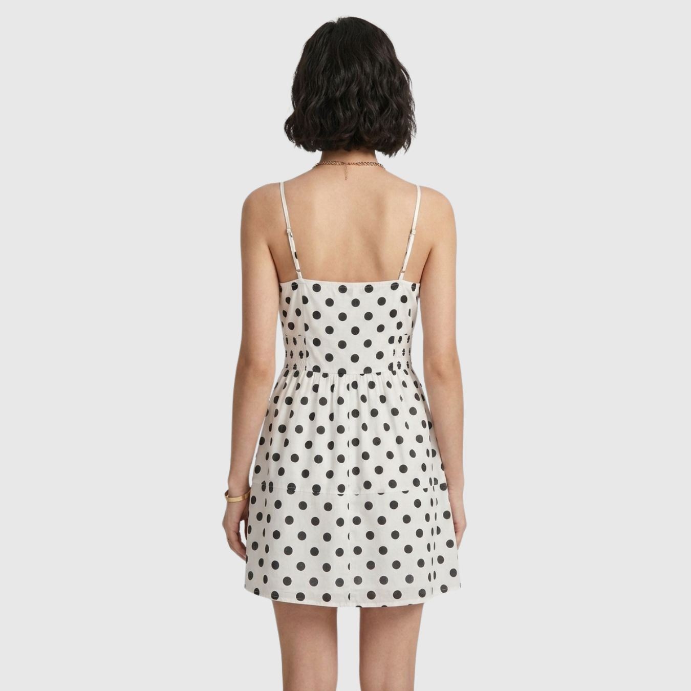 Robe courte femme à pois fines bretelles coupe évasée