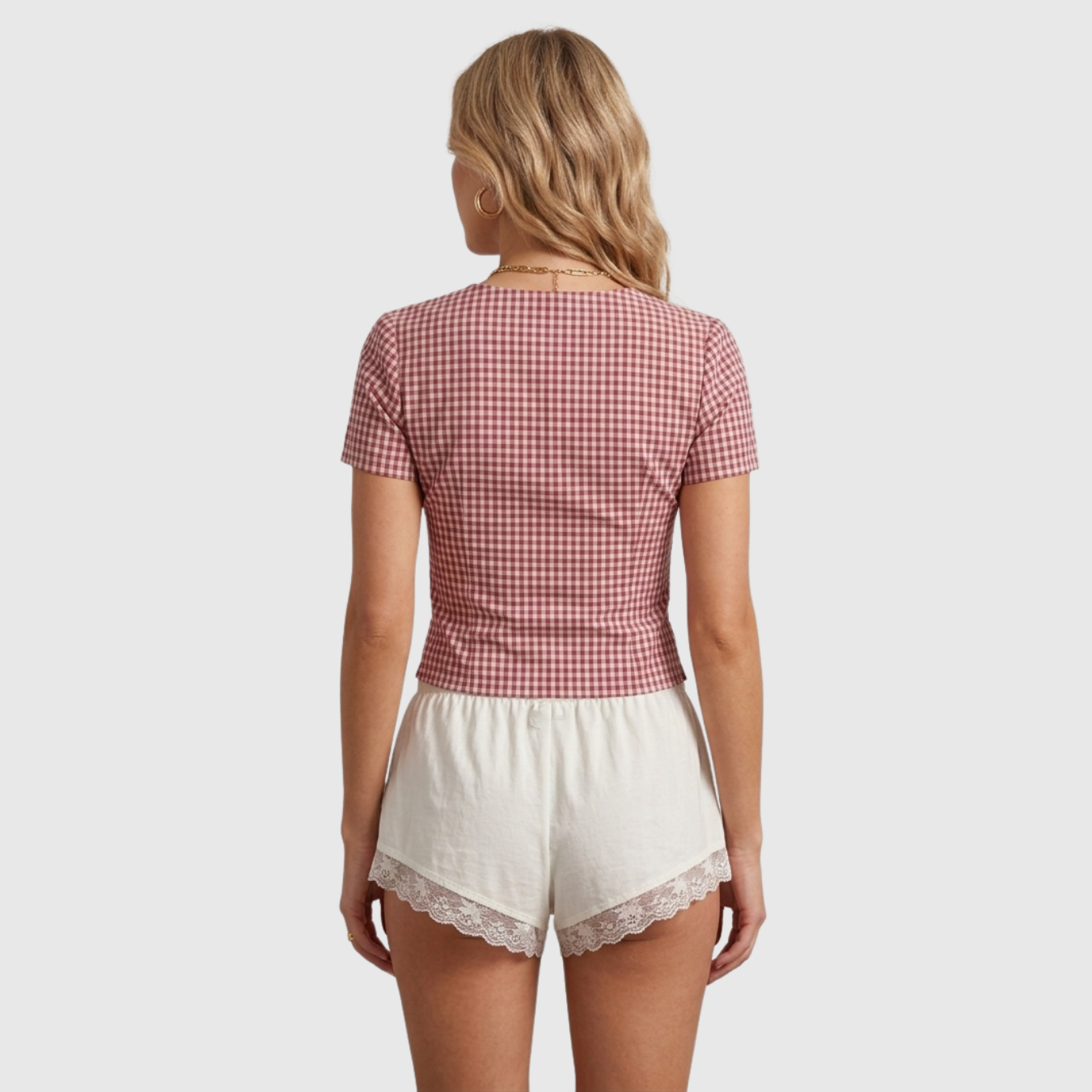 Blouse femme vichy col V manches courtes boutonnée coupe ajustée