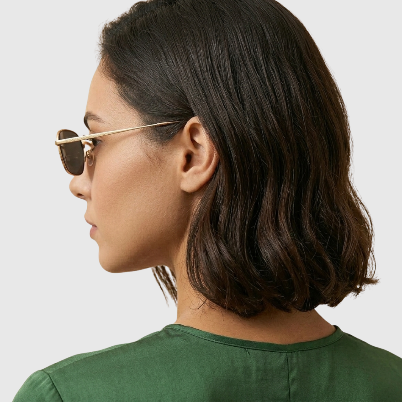Lunettes de soleil femme hexagonales monture métal protection UV style rétro
