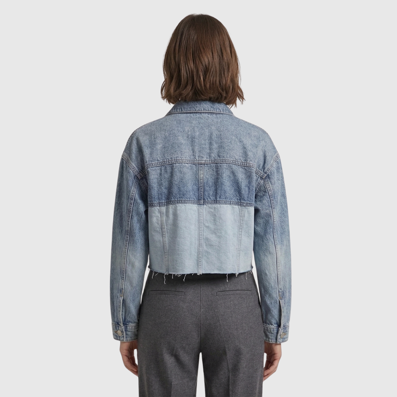 Veste en jean femme courte coupe ample manches longues boutonnée