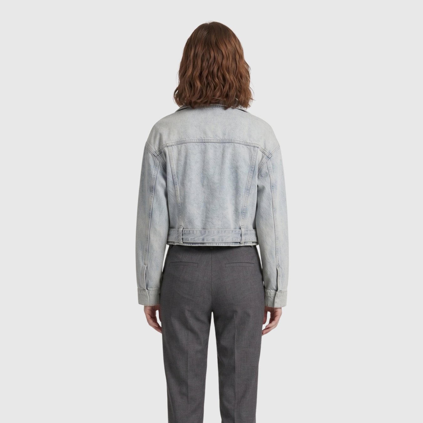 Veste en jean femme coupe courte style biker zippée