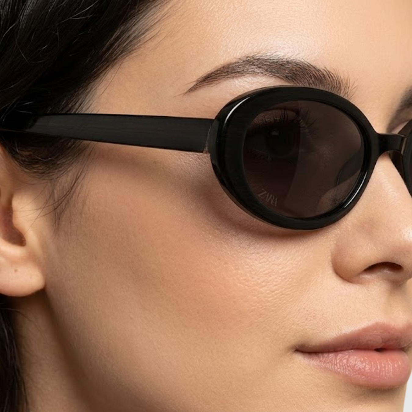Lunettes de soleil femme protection UV monture large style oversize