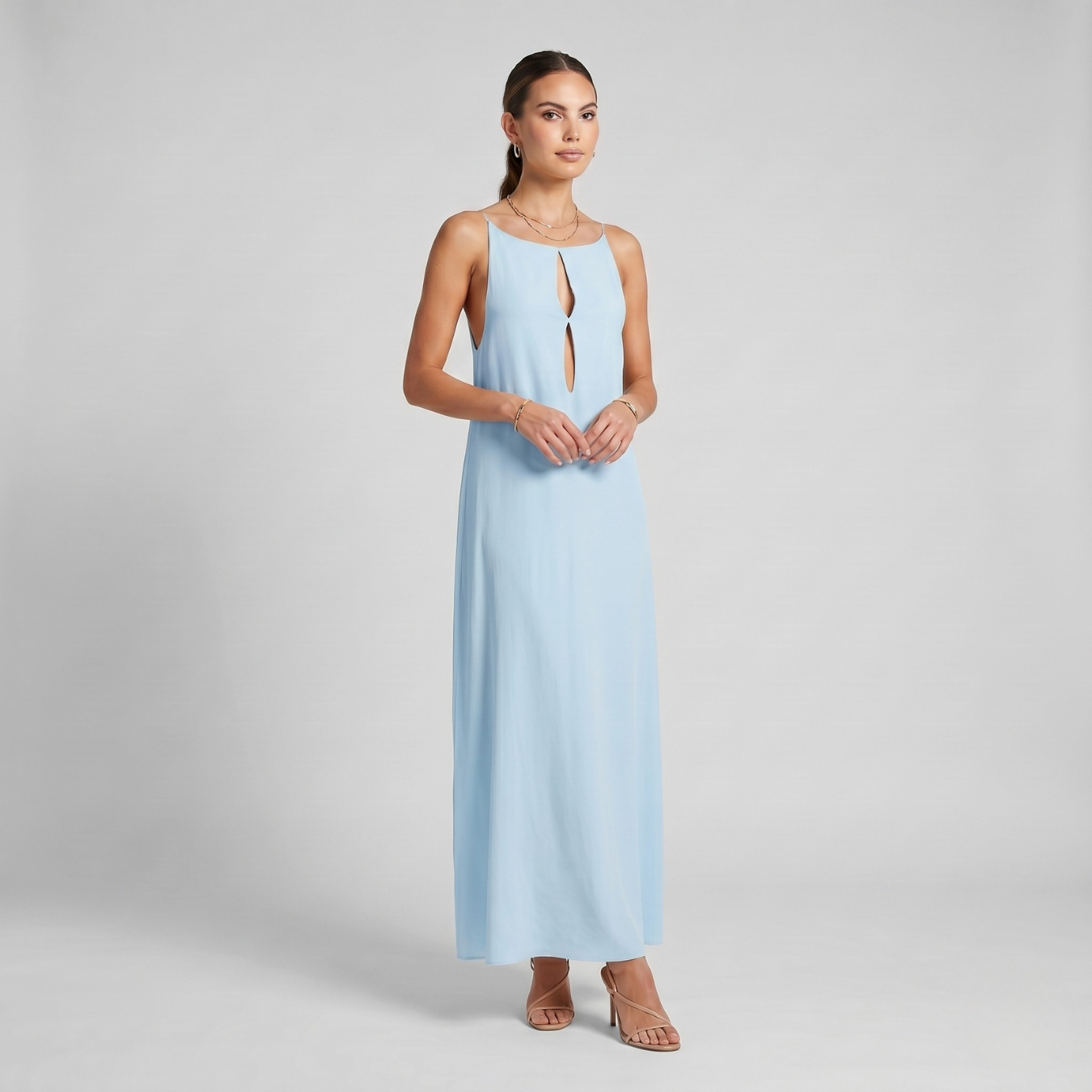 Robe longue dos nu femme bretelles fines coupe fluide