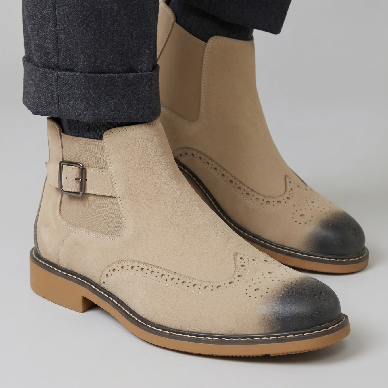 Bottines Chelsea homme suédine style brogue