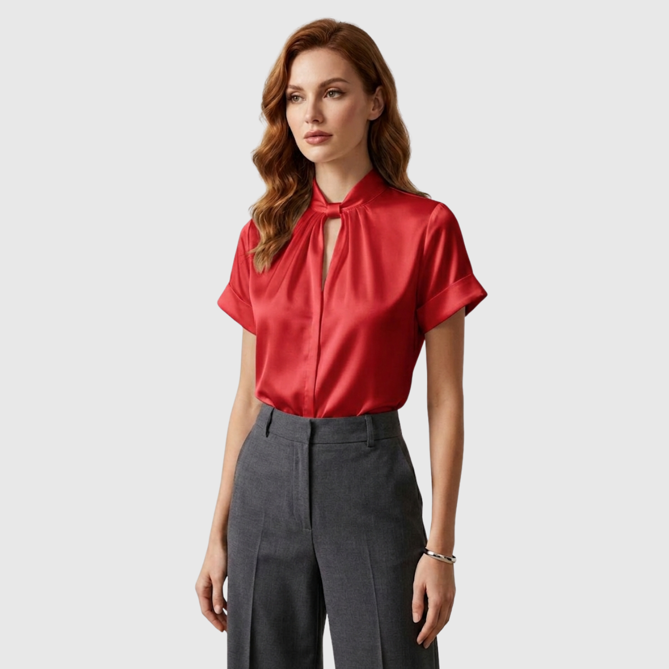 Chemisier femme satin manches courtes col montant ouverture goutte
