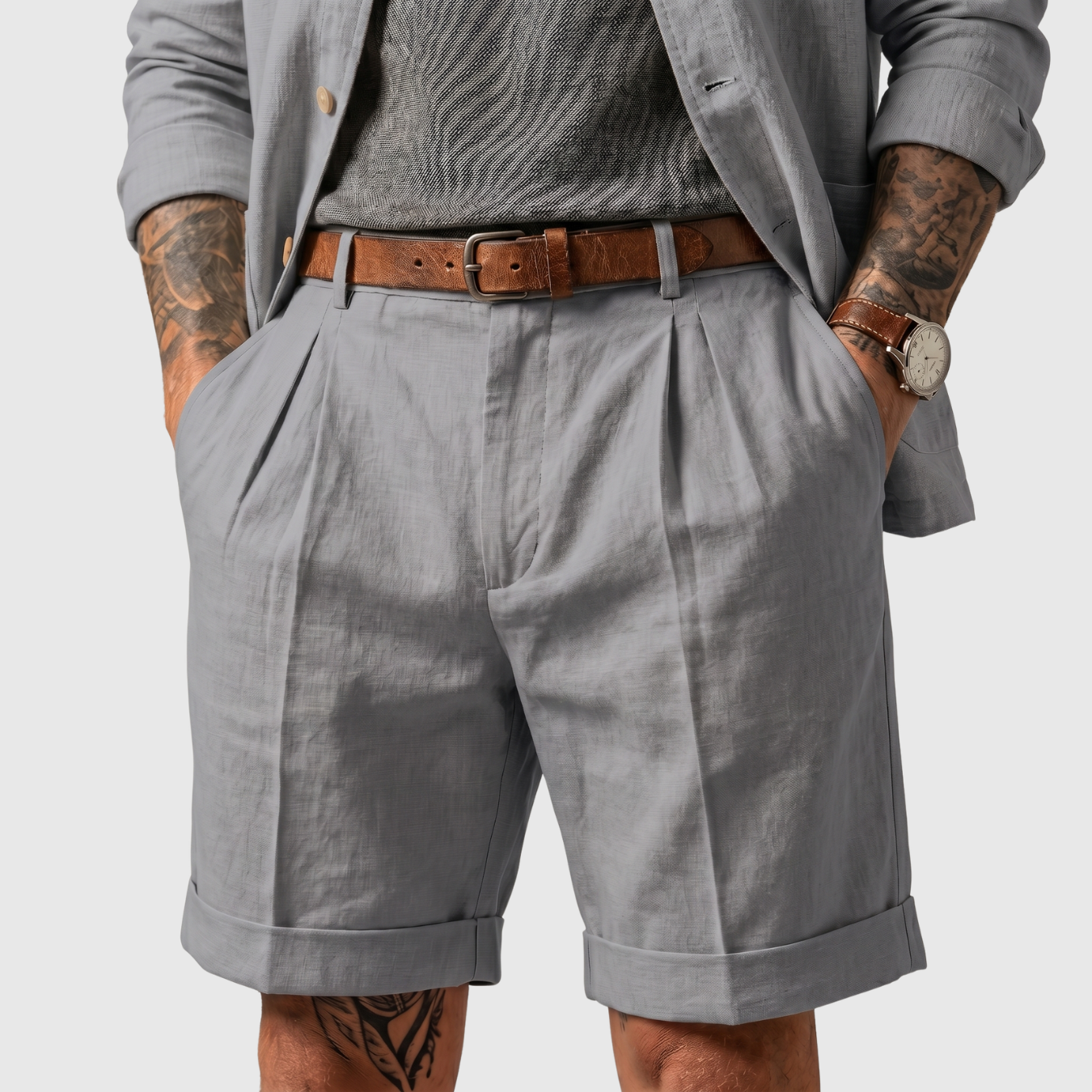 Short homme plissé coupe droite ourlets retroussés taille classique