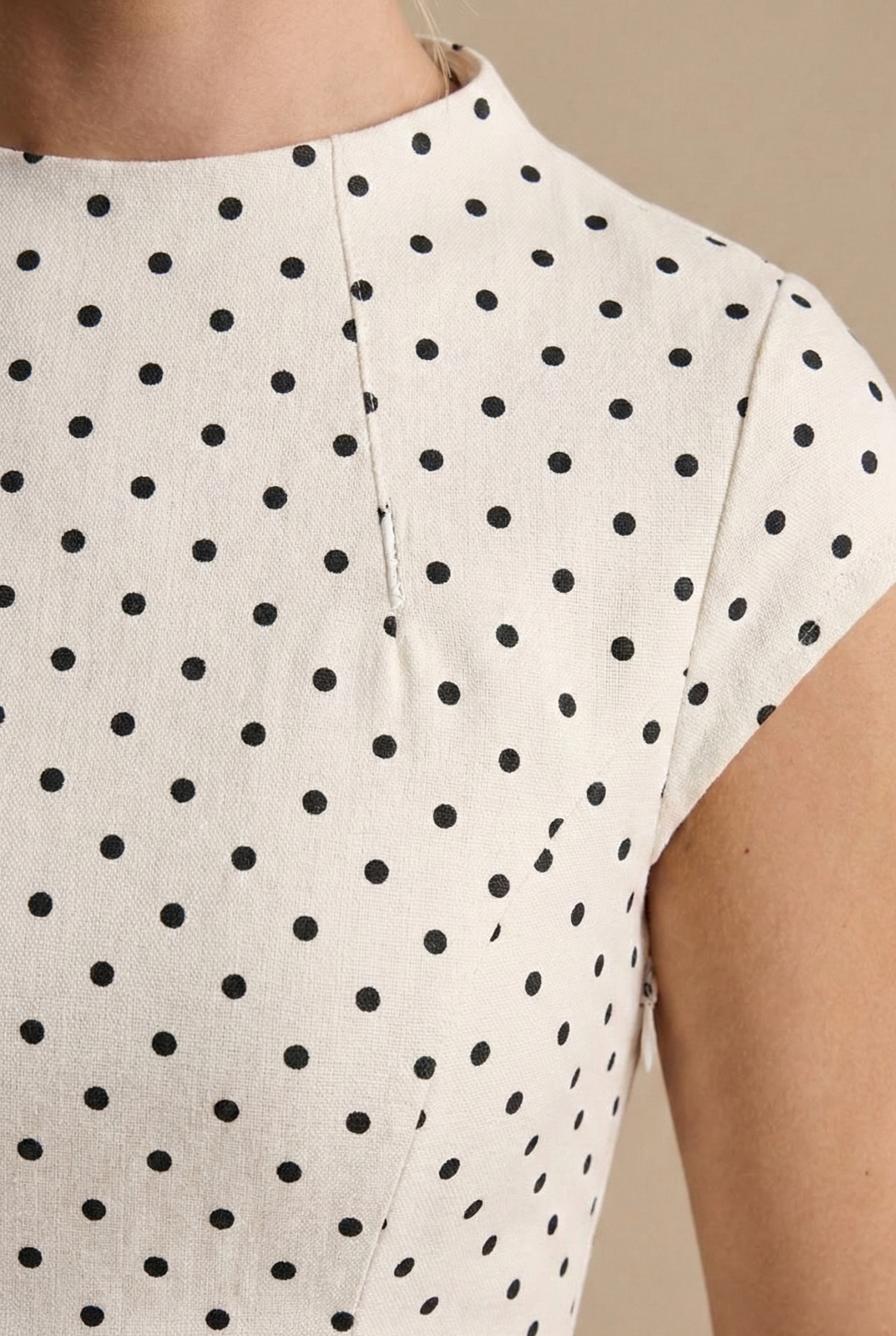 Robe maxi femme à pois col rond manches courtes