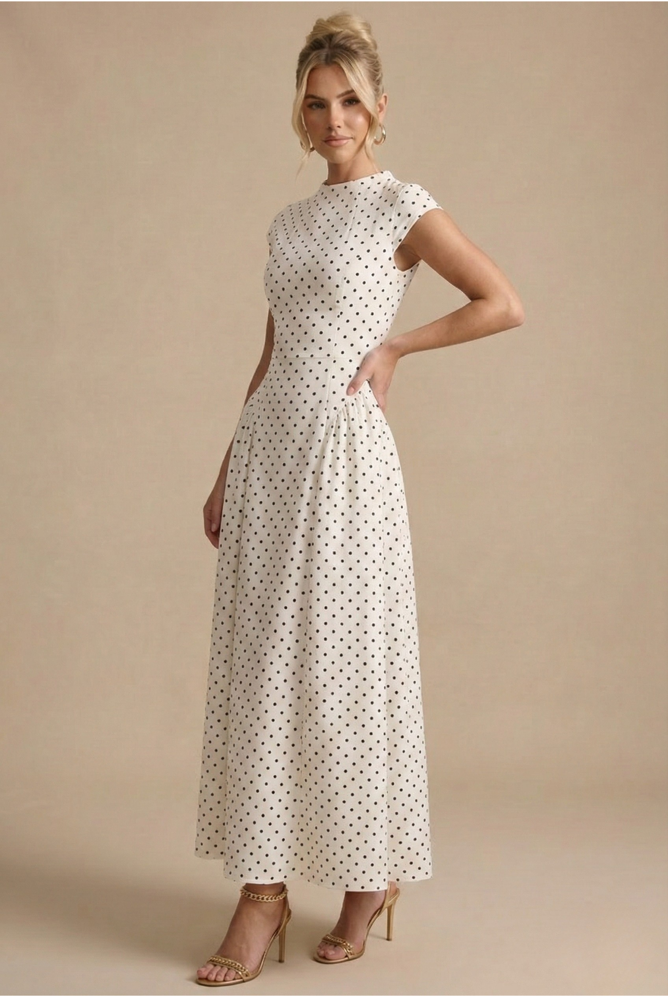Robe maxi femme à pois col rond manches courtes