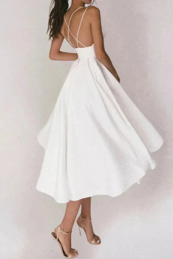 Robe femme col V encolure dégagée coupe élégante