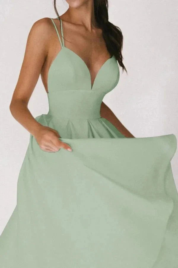 Robe femme col V encolure dégagée coupe élégante